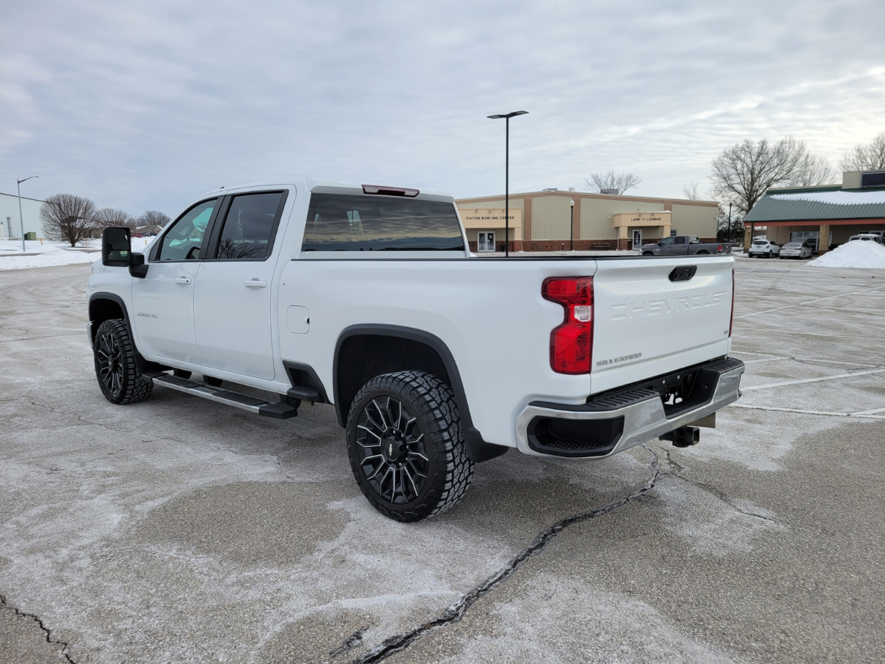 Chevrolet Silverado 2500HD LT Crew Cab Long Box 4WD 2024