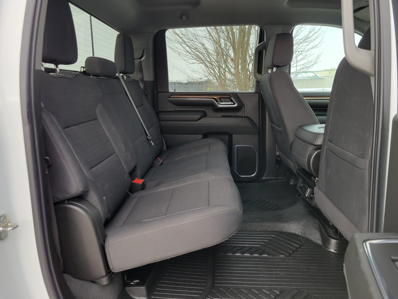 Chevrolet Silverado 2500HD LT Crew Cab Long Box 4WD 2024