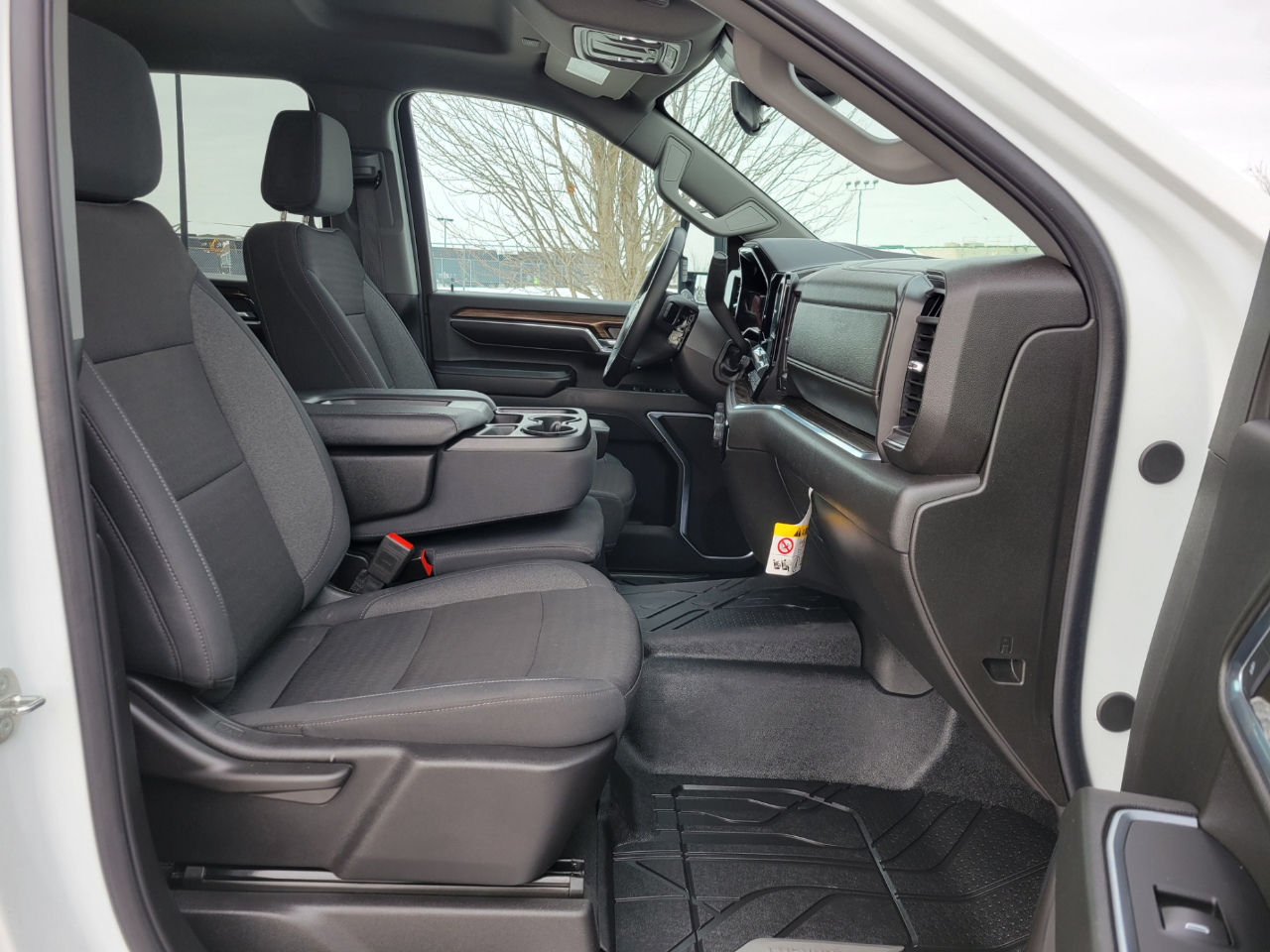 Chevrolet Silverado 2500HD LT Crew Cab Long Box 4WD 2024