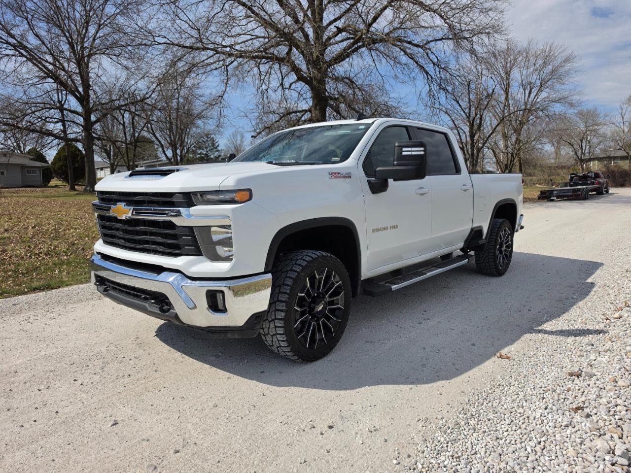 Chevrolet Silverado 2500HD LT Crew Cab Long Box 4WD 2024