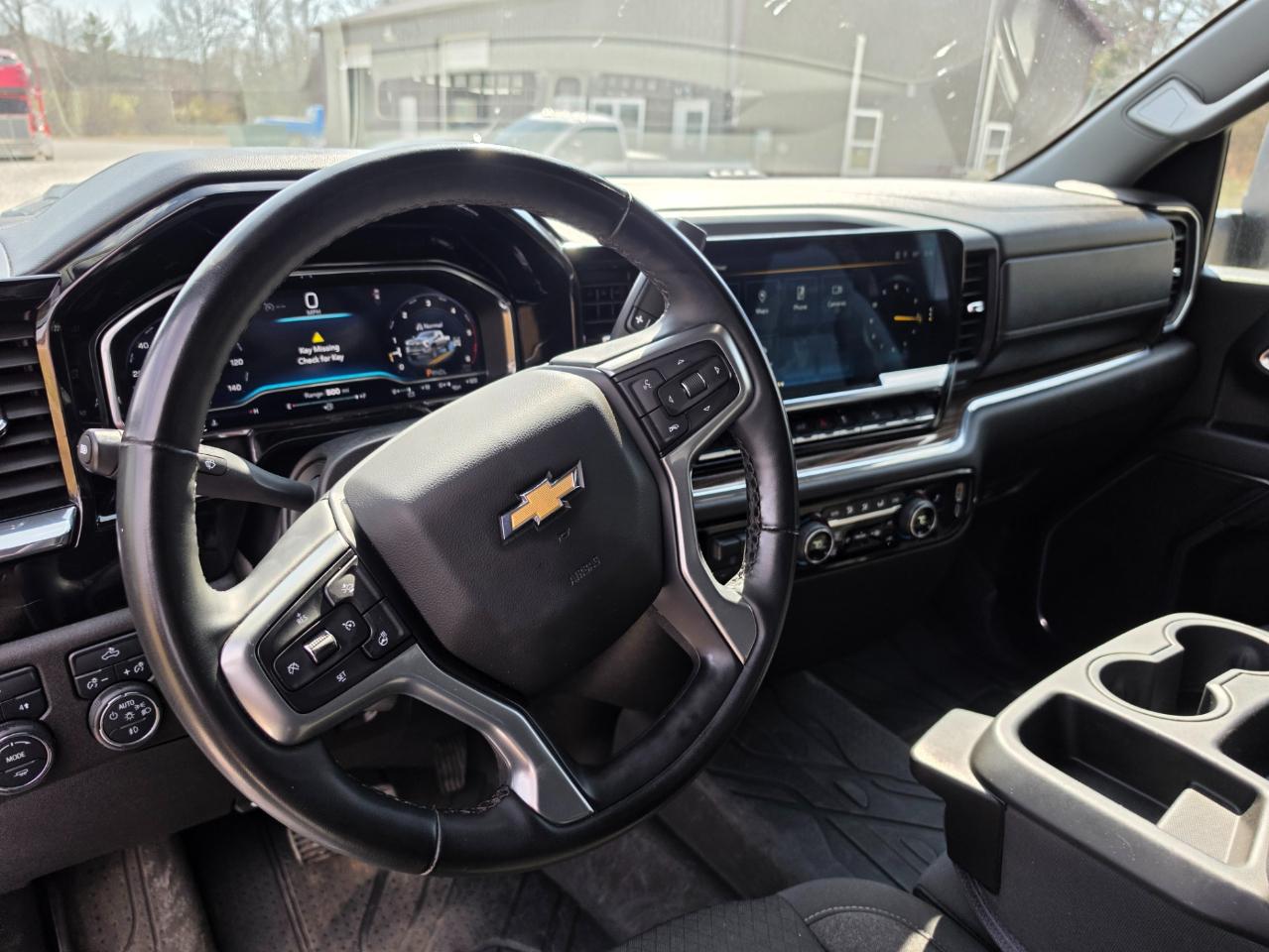 Chevrolet Silverado 2500HD LT Crew Cab Long Box 4WD 2024