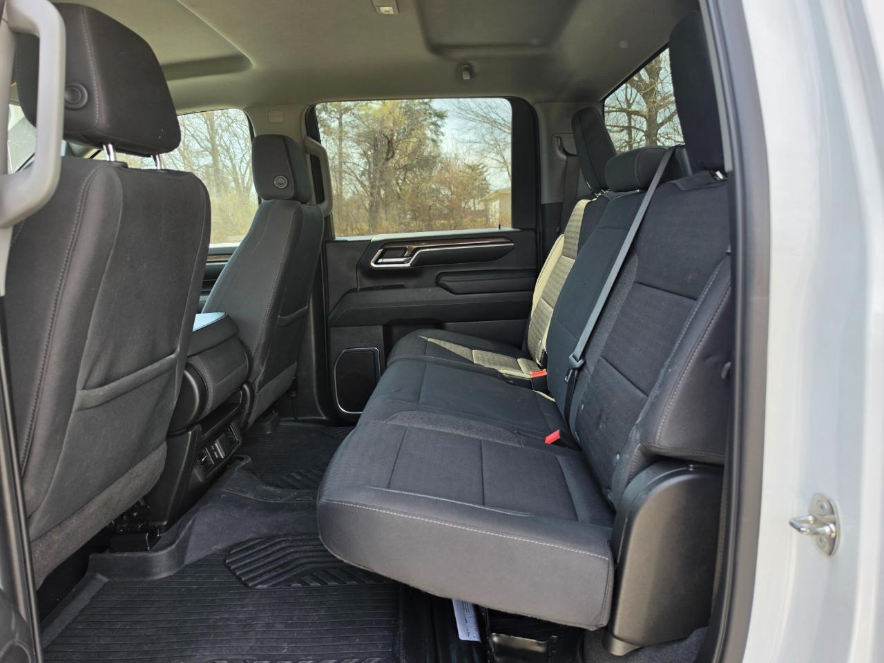 Chevrolet Silverado 2500HD LT Crew Cab Long Box 4WD 2024