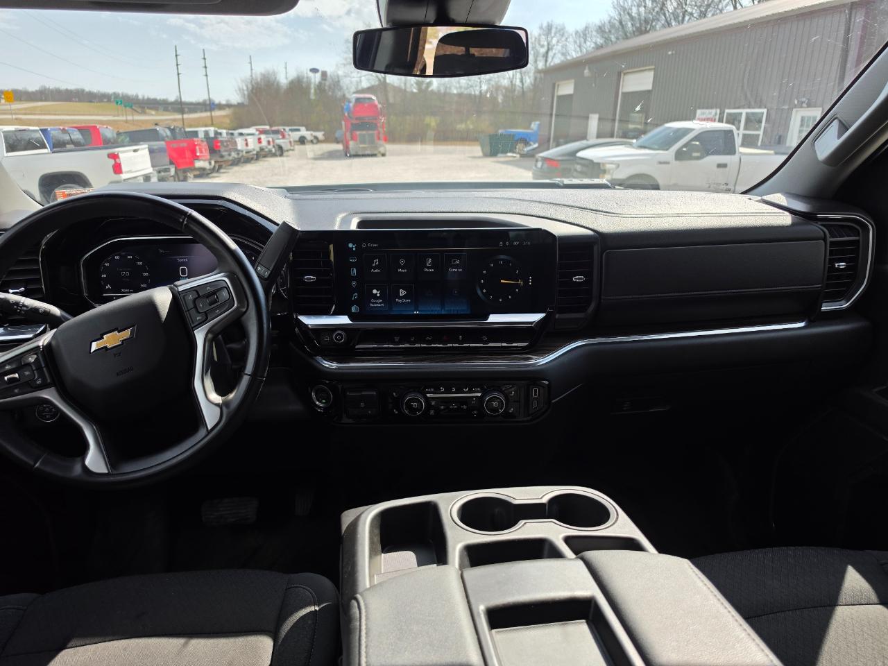 Chevrolet Silverado 2500HD LT Crew Cab Long Box 4WD 2024