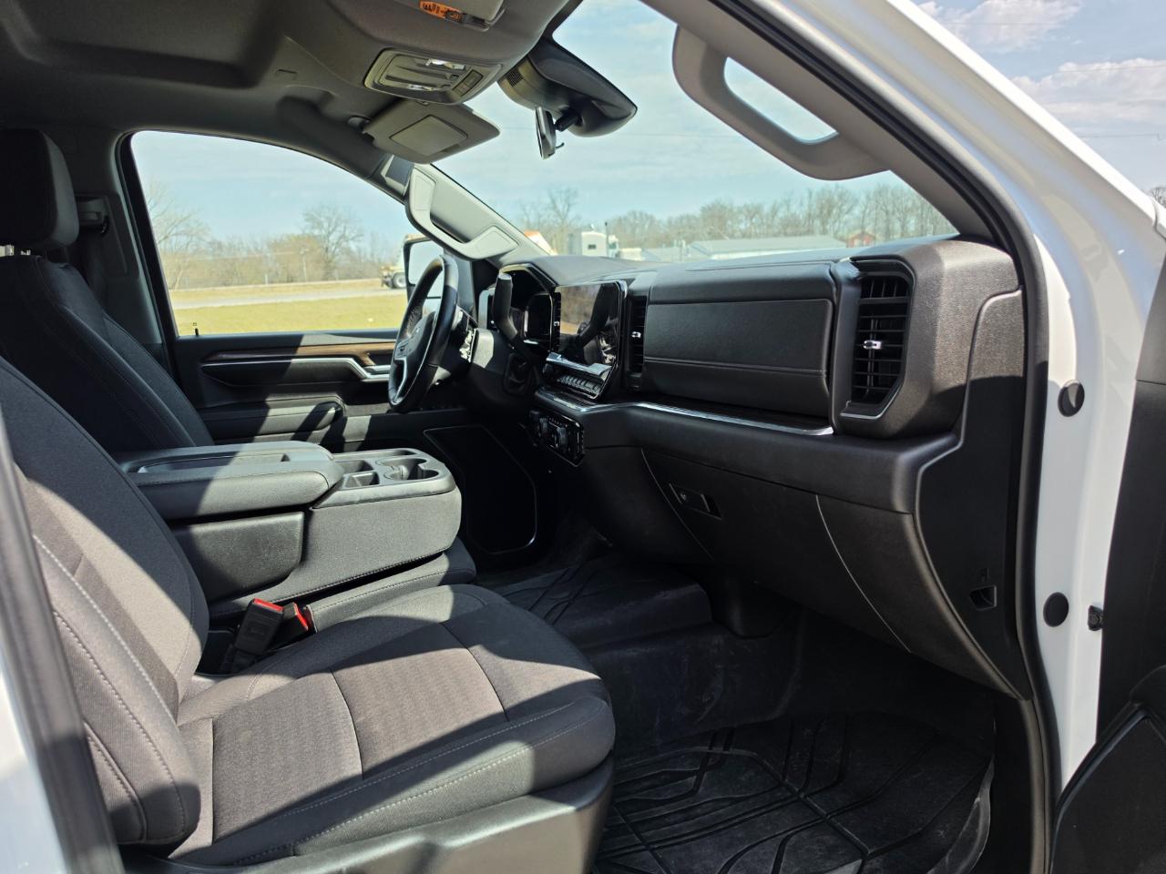 Chevrolet Silverado 2500HD LT Crew Cab Long Box 4WD 2024