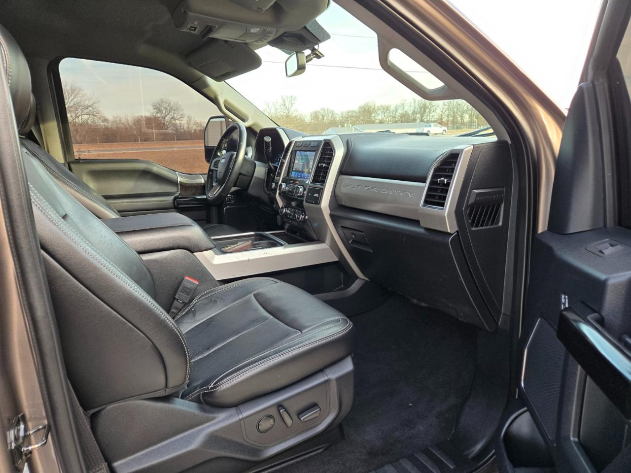 Ford F-450 SD Lariat Crew Cab DRW 4WD 2020