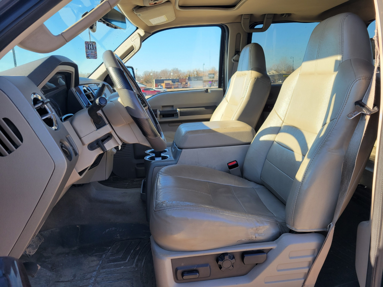 Ford F-250 SD Lariat Crew Cab 4WD 2010