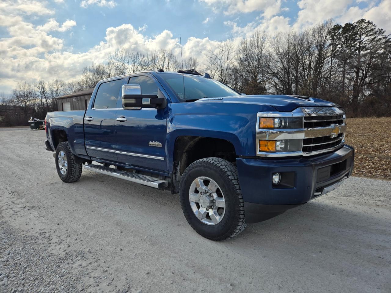Chevrolet Silverado 2500HD High Country Crew Cab Short Box 4WD 2018
