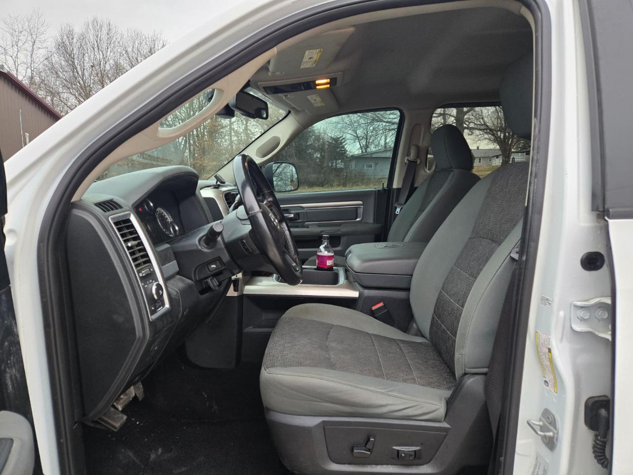 RAM 2500 Lone Star 4x4 Mega Cab 6'4" Box 2016