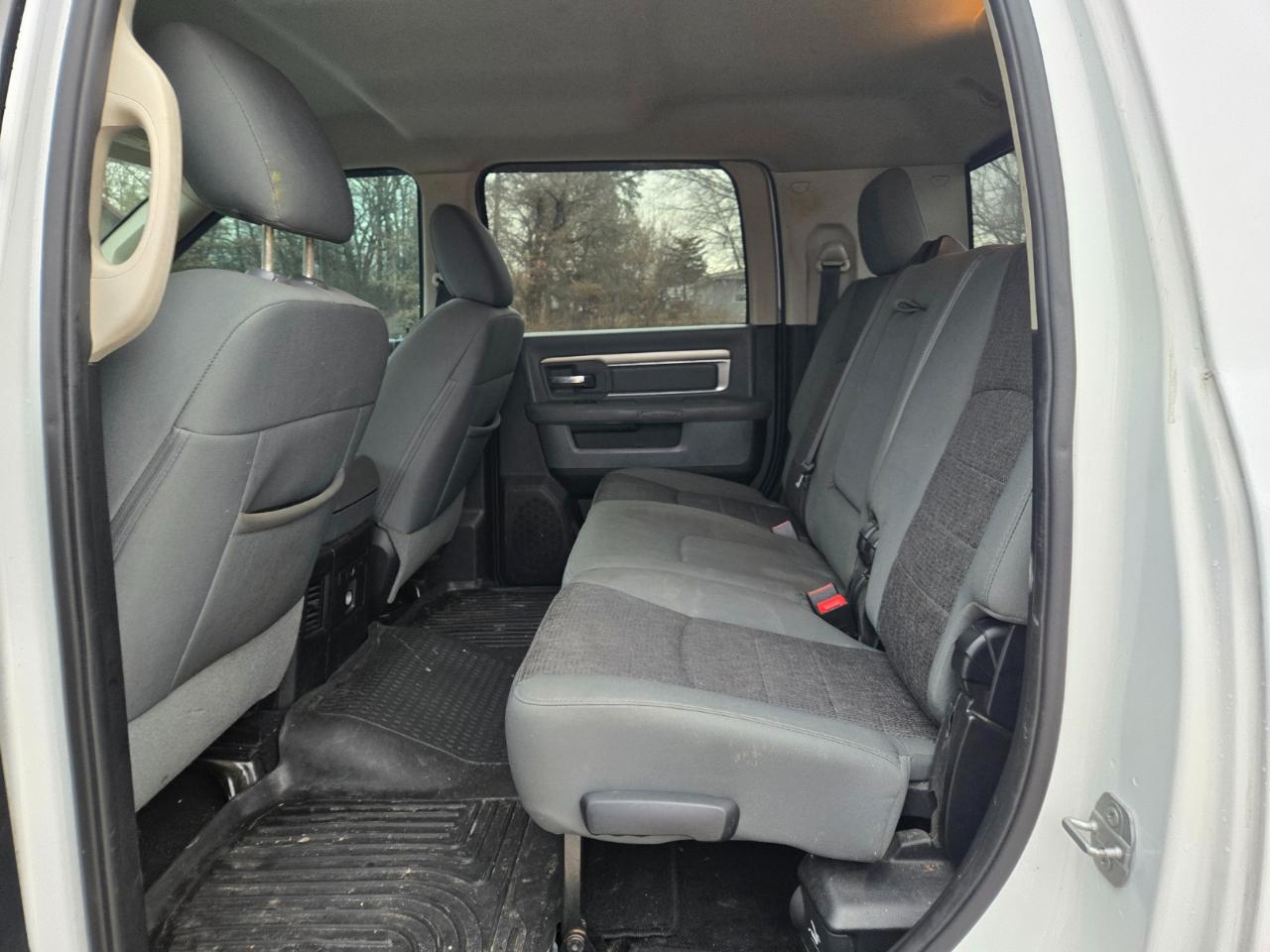 RAM 2500 Lone Star 4x4 Mega Cab 6'4" Box 2016