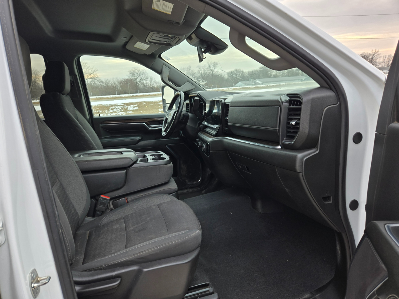 Chevrolet Silverado 2500HD LT Crew Cab Long Box 4WD 2024