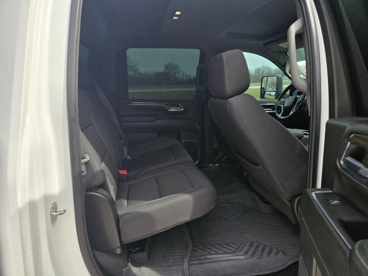 Chevrolet Silverado 2500HD LT Crew Cab 4WD 2024