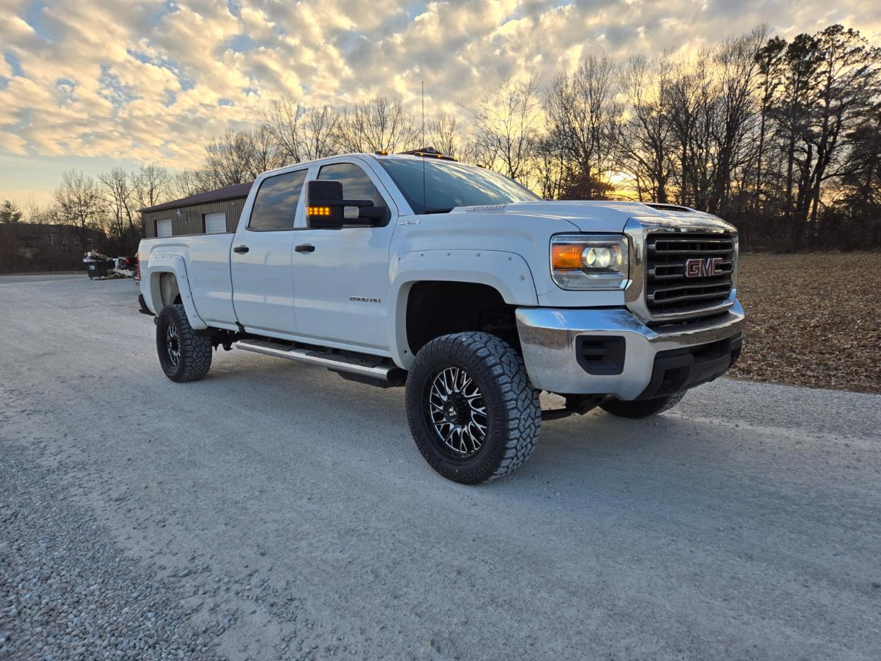 GMC Sierra 2500HD SLE1 Crew Cab 4WD 2019