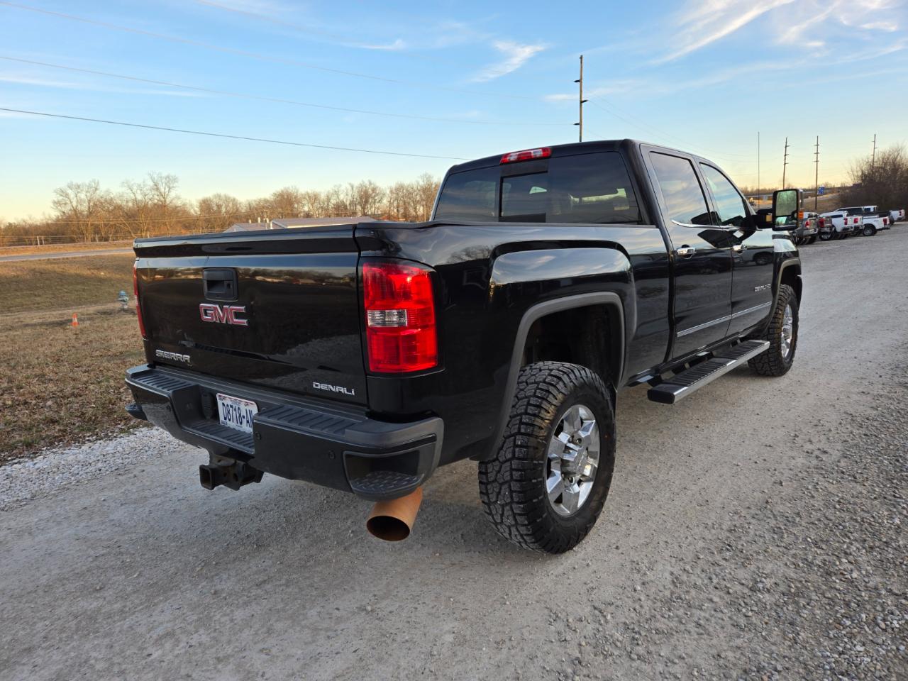 GMC Sierra 2500HD Denali Crew Cab 4WD 2015