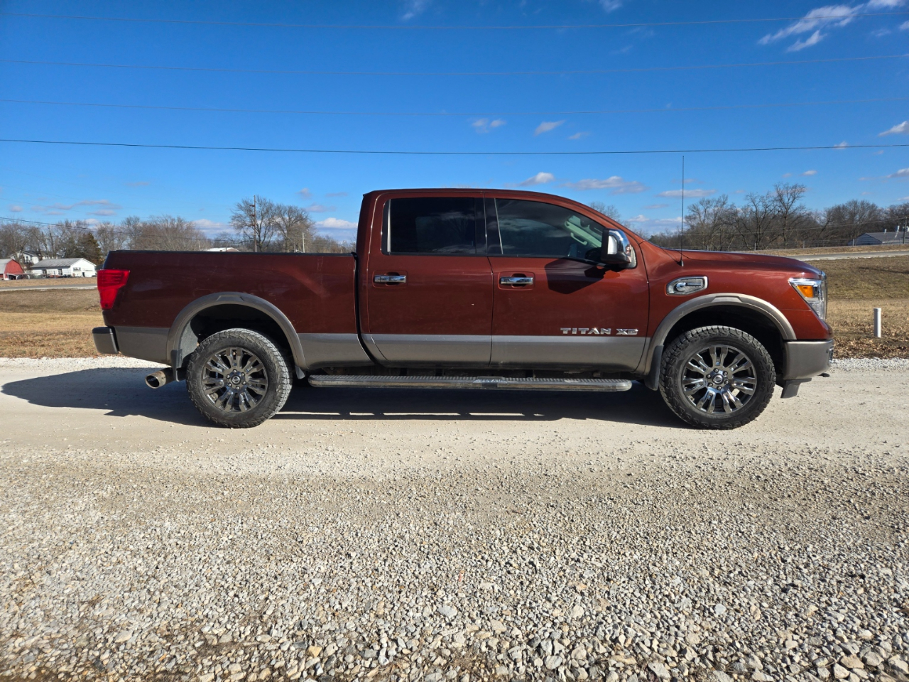 Nissan Titan XD SL 4WD Diesel 2017
