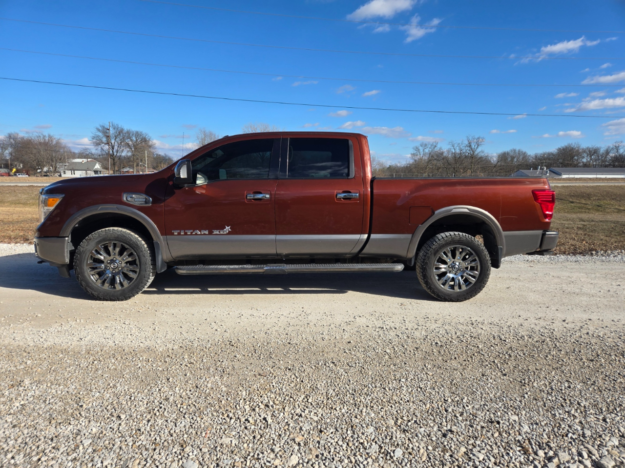 Nissan Titan XD SL 4WD Diesel 2017
