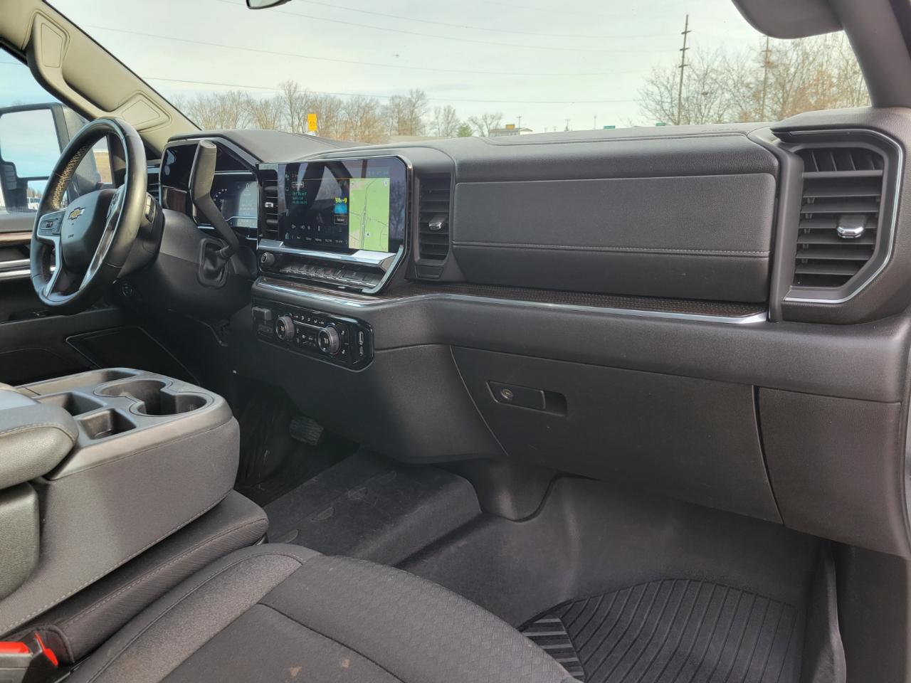 Chevrolet Silverado 2500HD LT Crew Cab 4WD 2024