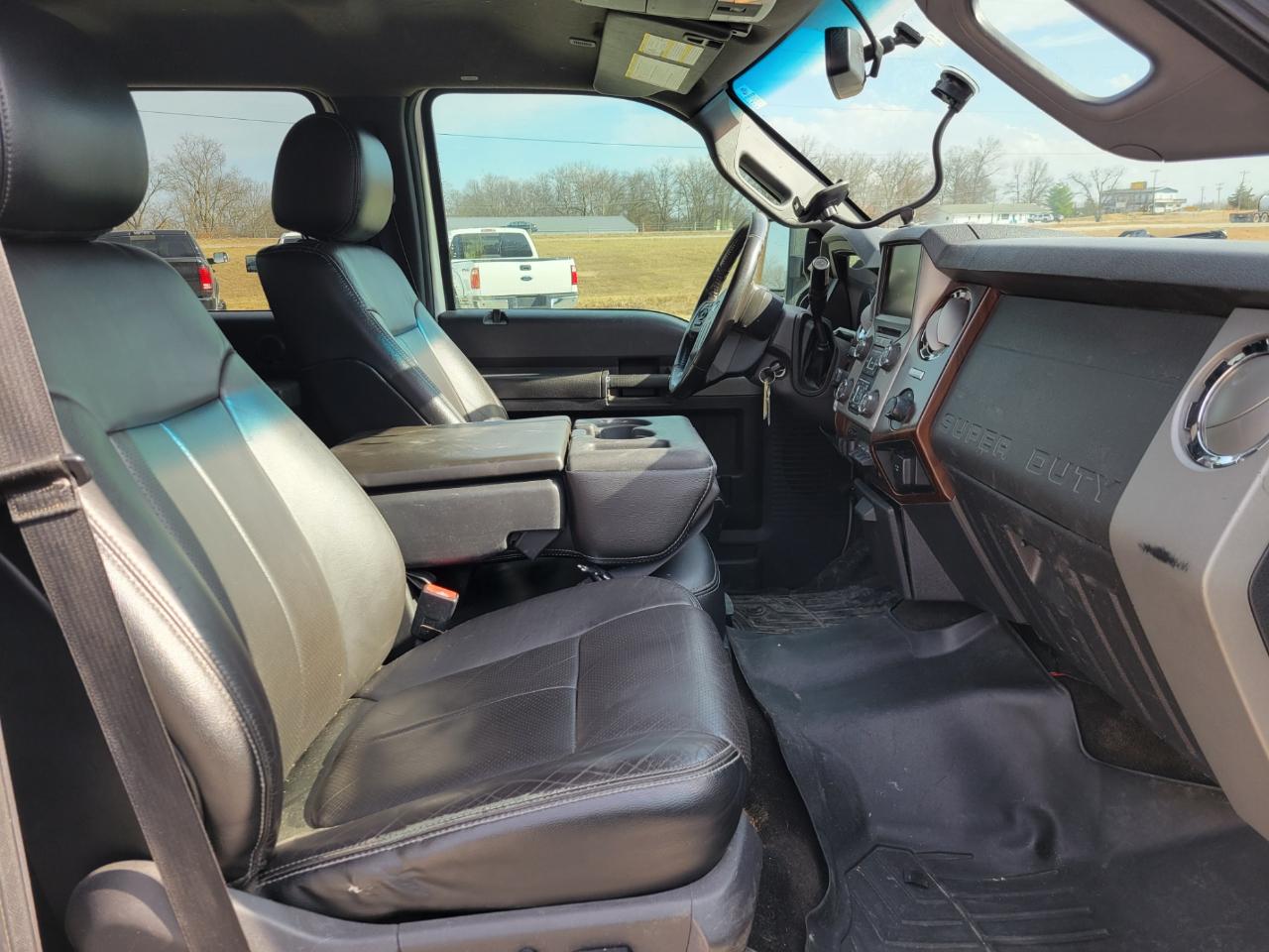 Ford F-350 SD Lariat Crew Cab 4WD 2016