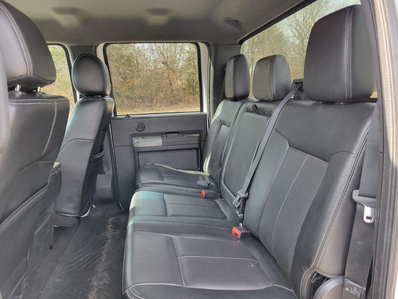 Ford F-350 SD Lariat Crew Cab 4WD 2016