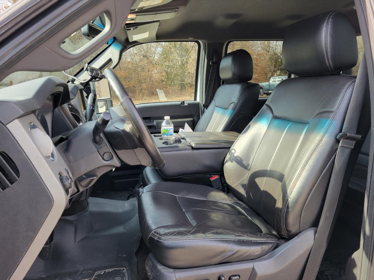 Ford F-350 SD Lariat Crew Cab 4WD 2016