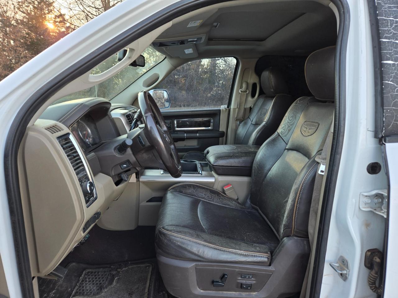 Dodge 2500 Laramie Longhorn Edition Mega Cab SWB 4WD 2012