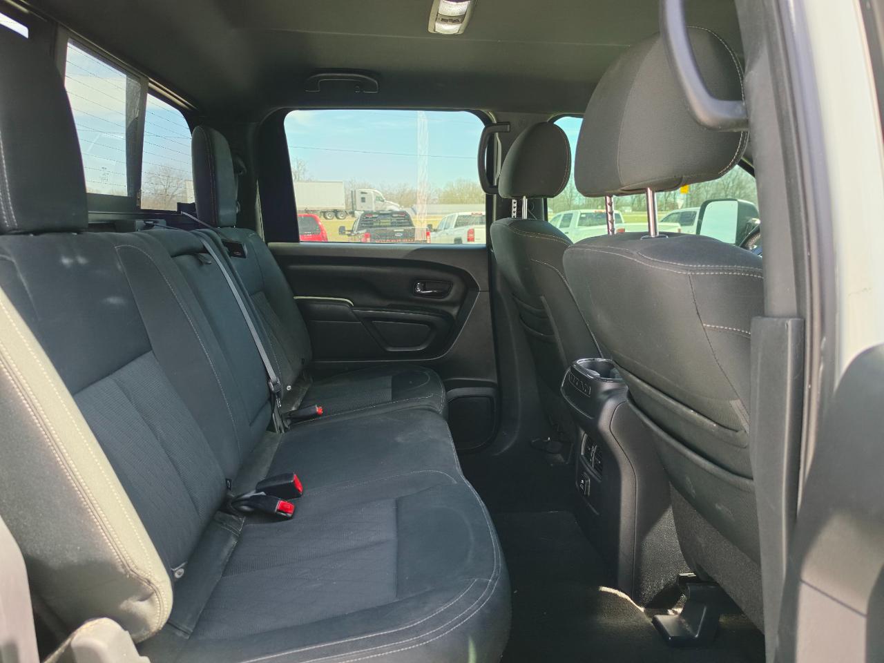 Nissan Titan XD PRO-4X Crew Cab 4WD Diesel 2018