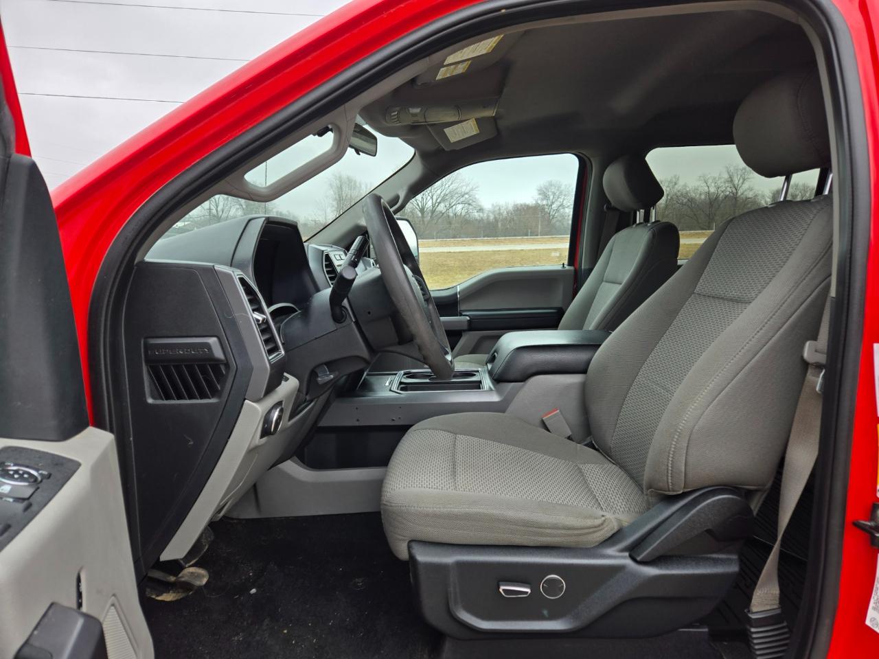 Ford F-250 SD XLT Crew Cab Long Bed 4WD 2019