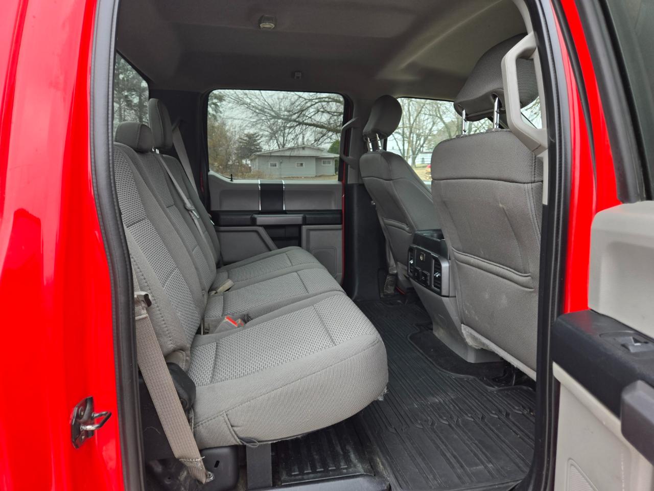 Ford F-250 SD XLT Crew Cab Long Bed 4WD 2019