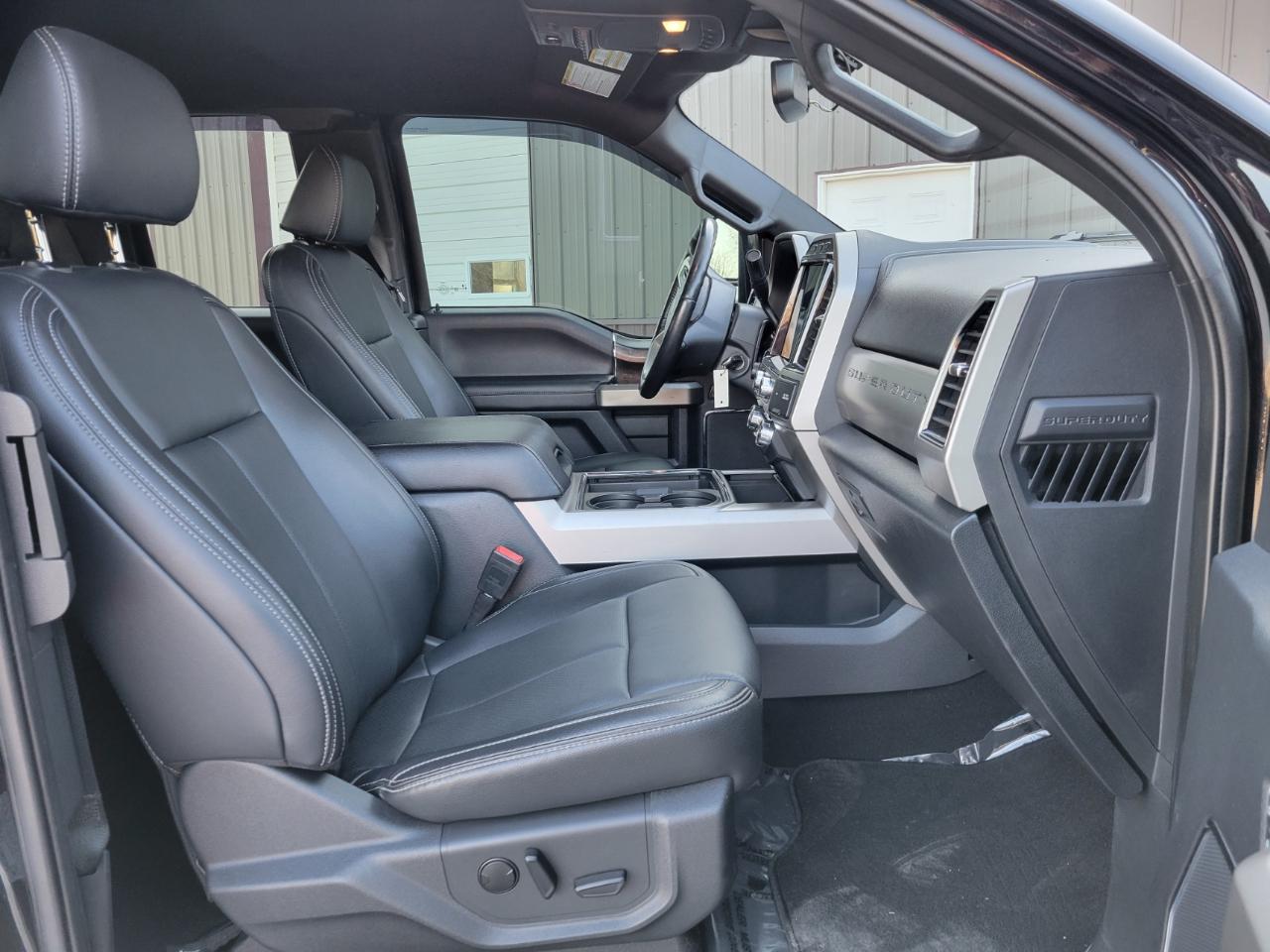 Ford F-350 SD Lariat SuperCab 4WD 2022