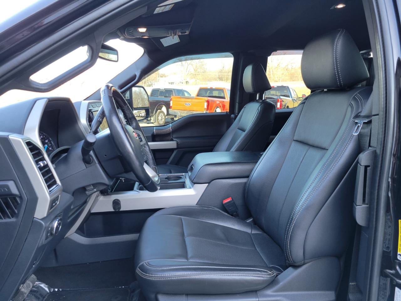 Ford F-350 SD Lariat SuperCab 4WD 2022