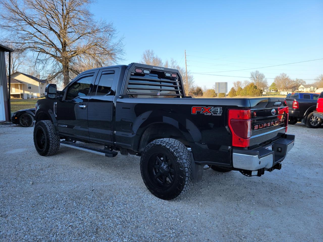 Ford F-350 SD Lariat SuperCab 4WD 2022