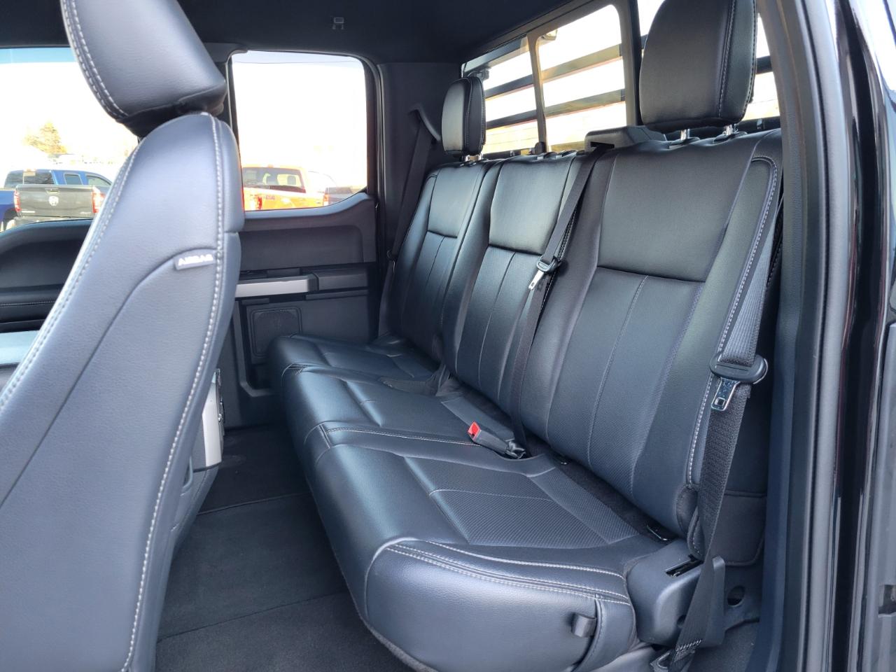 Ford F-350 SD Lariat SuperCab 4WD 2022