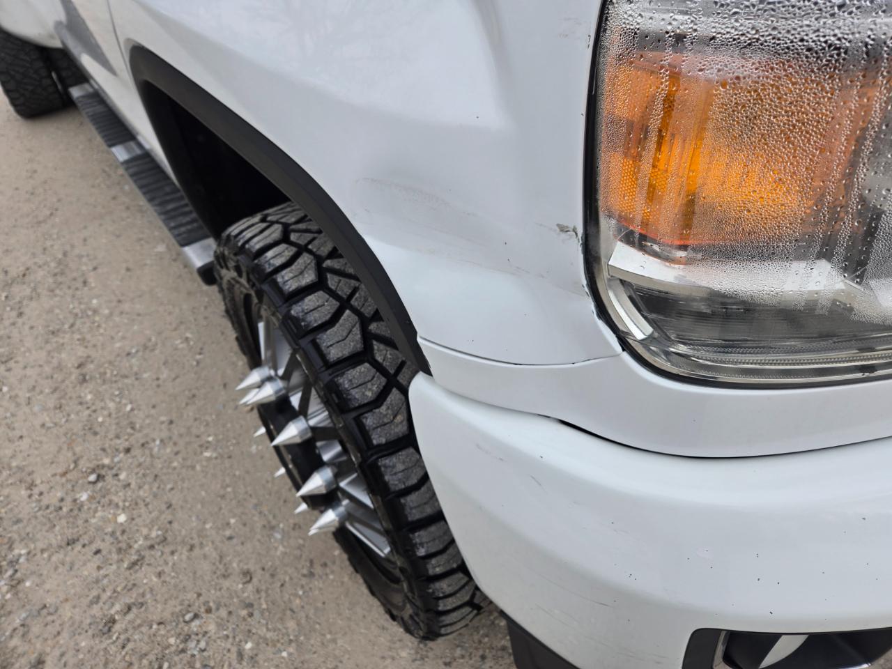 GMC Sierra 3500HD Denali Crew Cab 4WD 2017