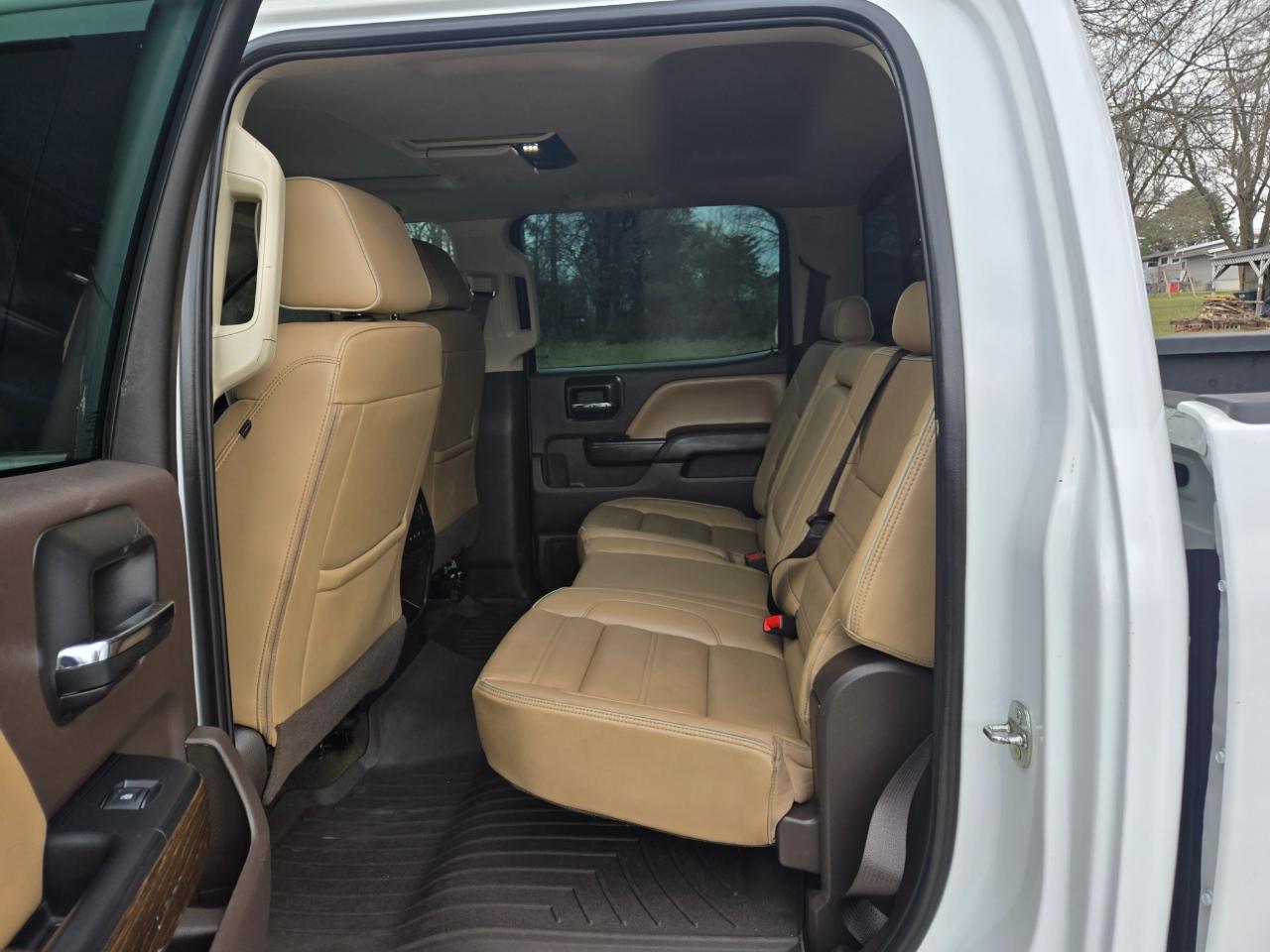 GMC Sierra 3500HD Denali Crew Cab 4WD 2017