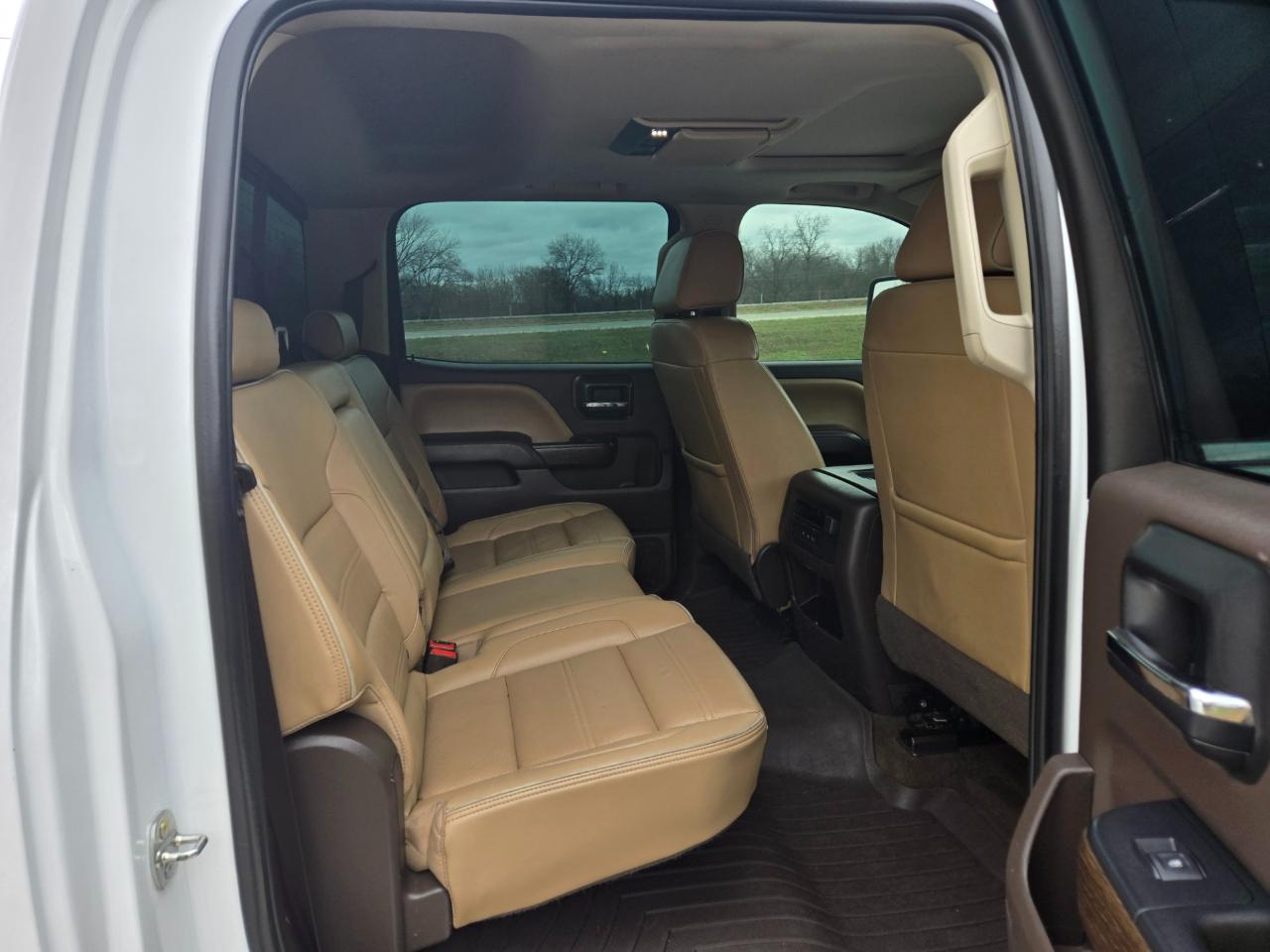 GMC Sierra 3500HD Denali Crew Cab 4WD 2017