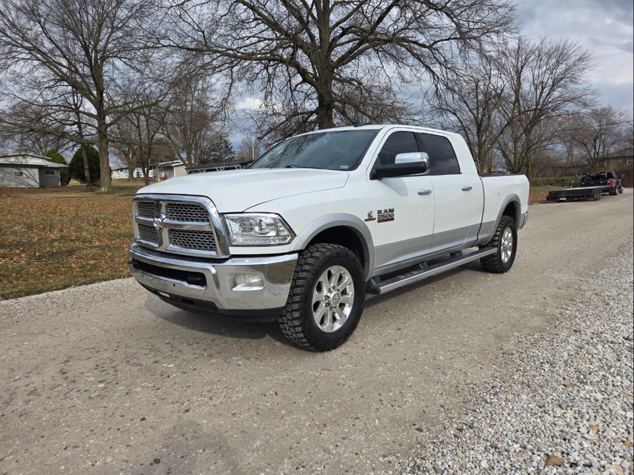 2013 RAM 2500 Laramie Mega Cab 4WD