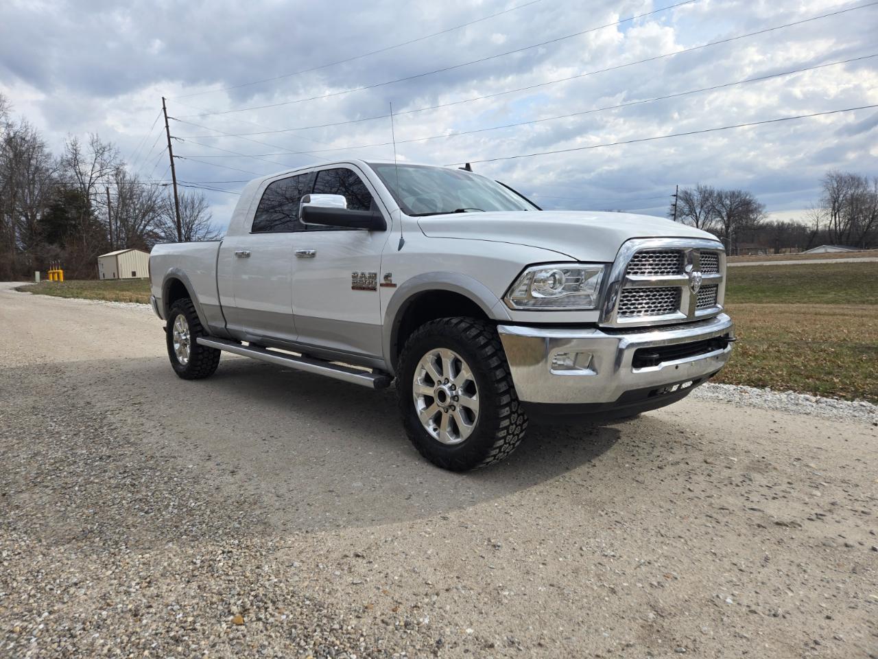 RAM 2500 Laramie Mega Cab 4WD 2013