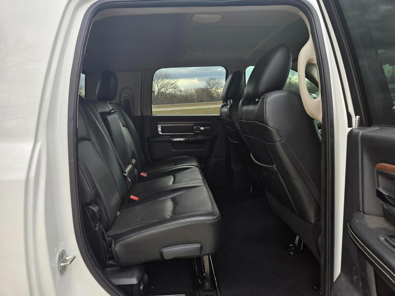 RAM 2500 Laramie Mega Cab 4WD 2013