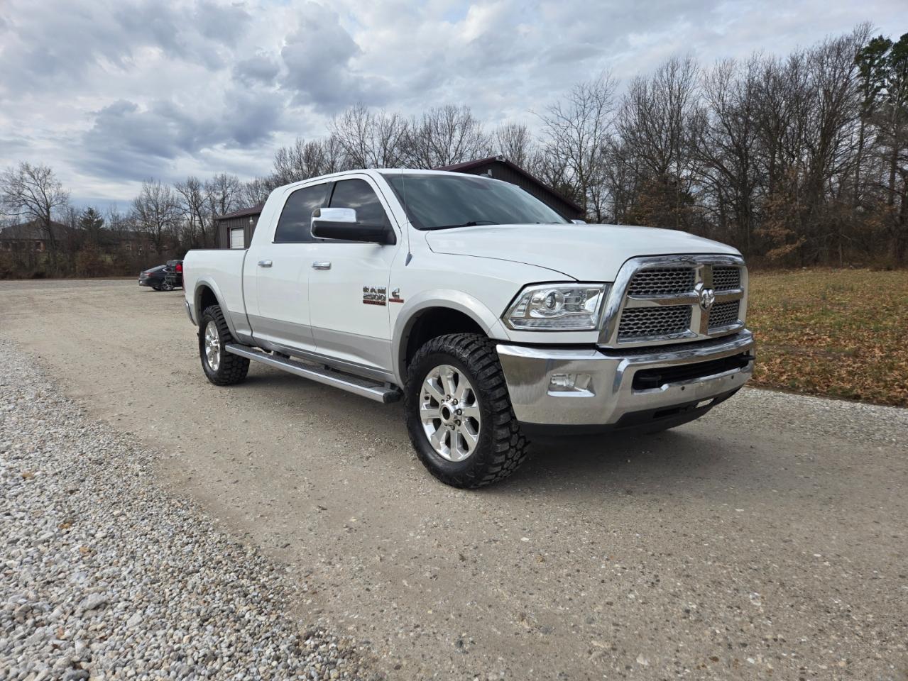 RAM 2500 Laramie Mega Cab 4WD 2013