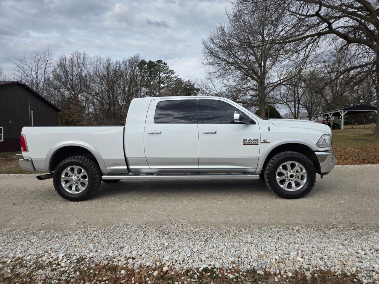 RAM 2500 Laramie Mega Cab 4WD 2013