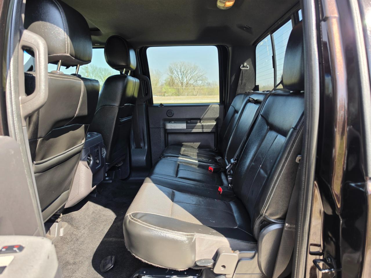 Ford F-350 SD Lariat Crew Cab 4WD 2013