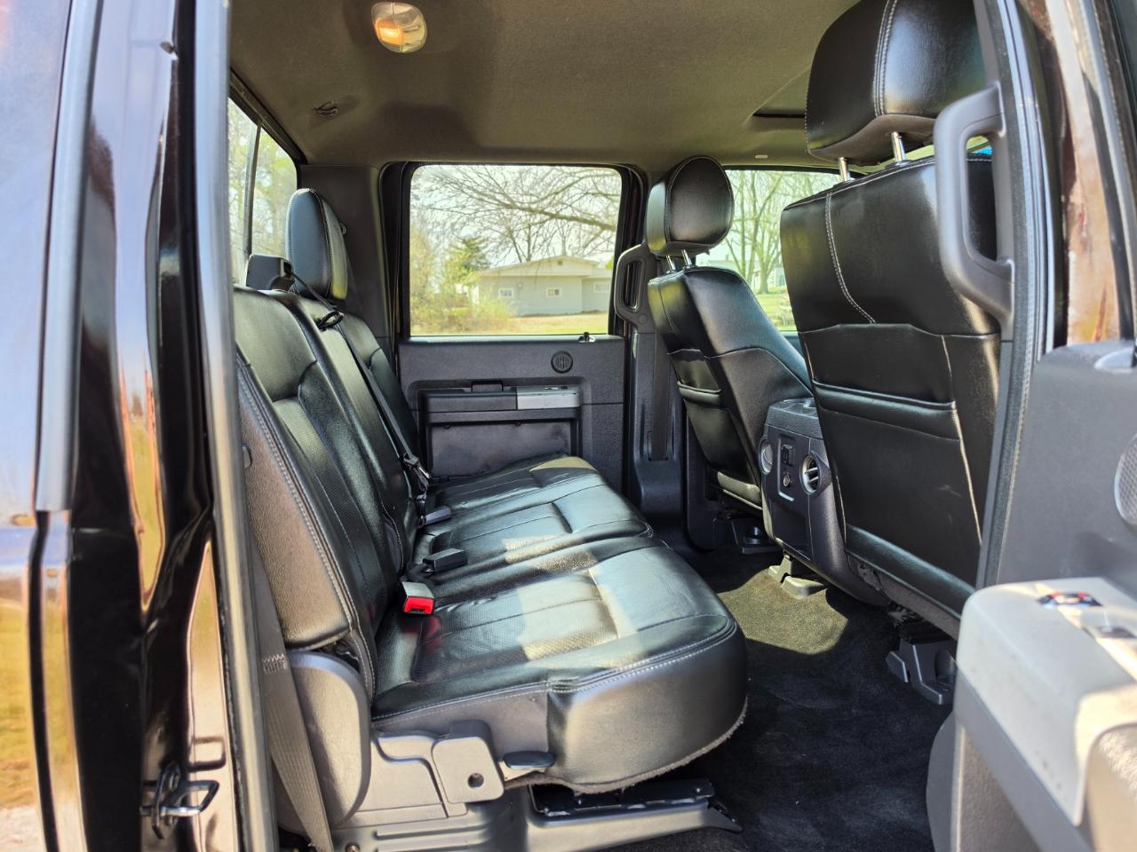 Ford F-350 SD Lariat Crew Cab 4WD 2013