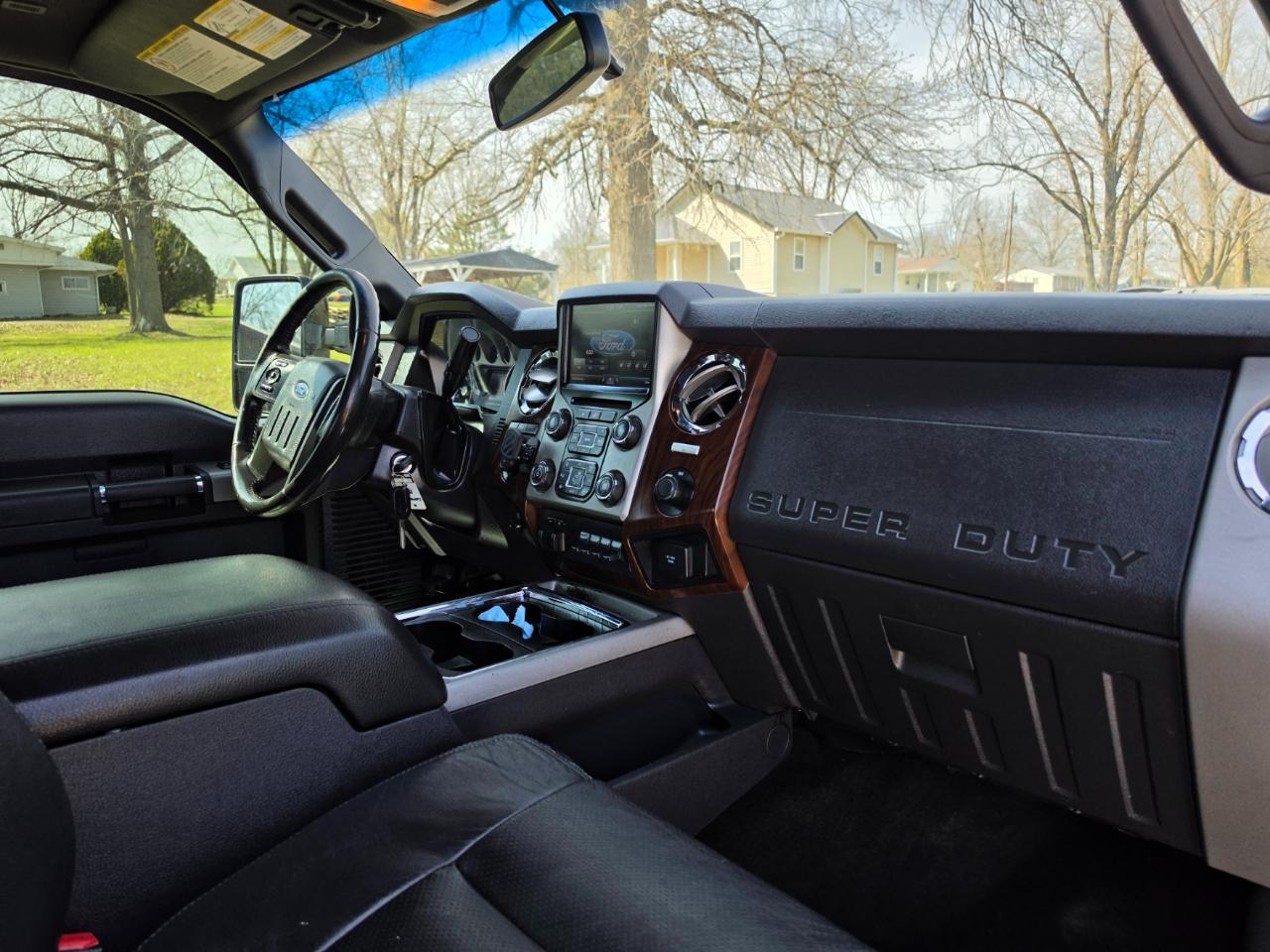 Ford F-350 SD Lariat Crew Cab 4WD 2013