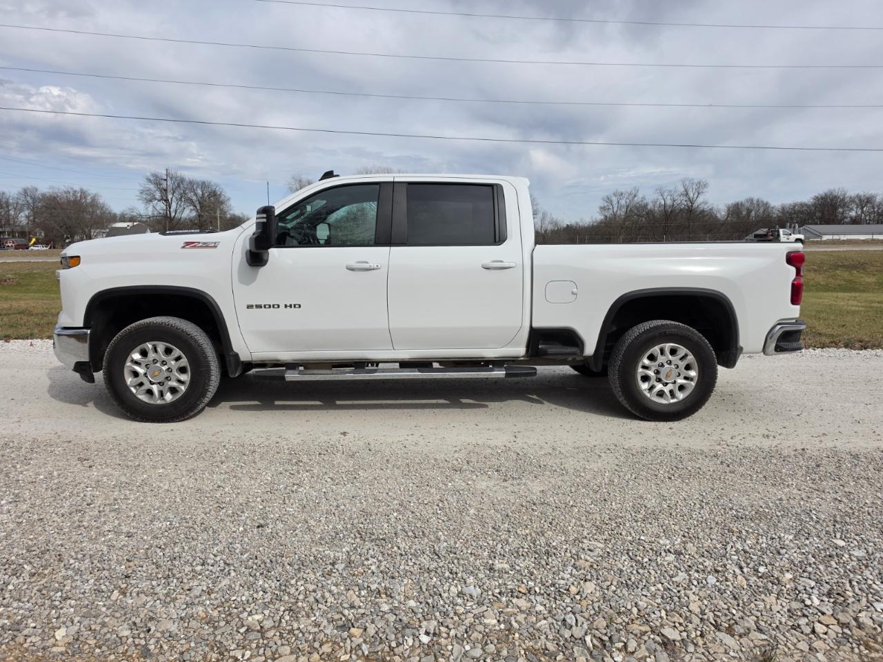 Chevrolet Silverado 2500HD LT Crew Cab 4WD 2024