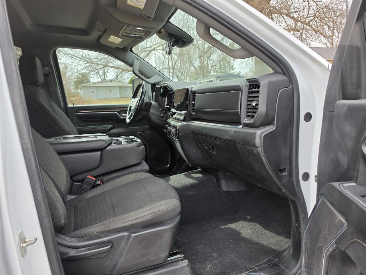 Chevrolet Silverado 2500HD LT Crew Cab 4WD 2024