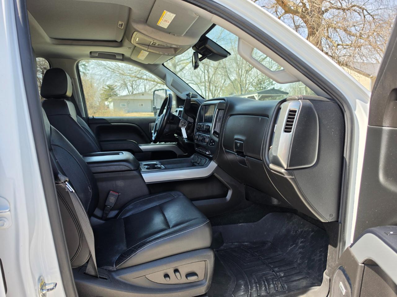 Chevrolet Silverado 2500HD LTZ Crew Cab 4WD 2018