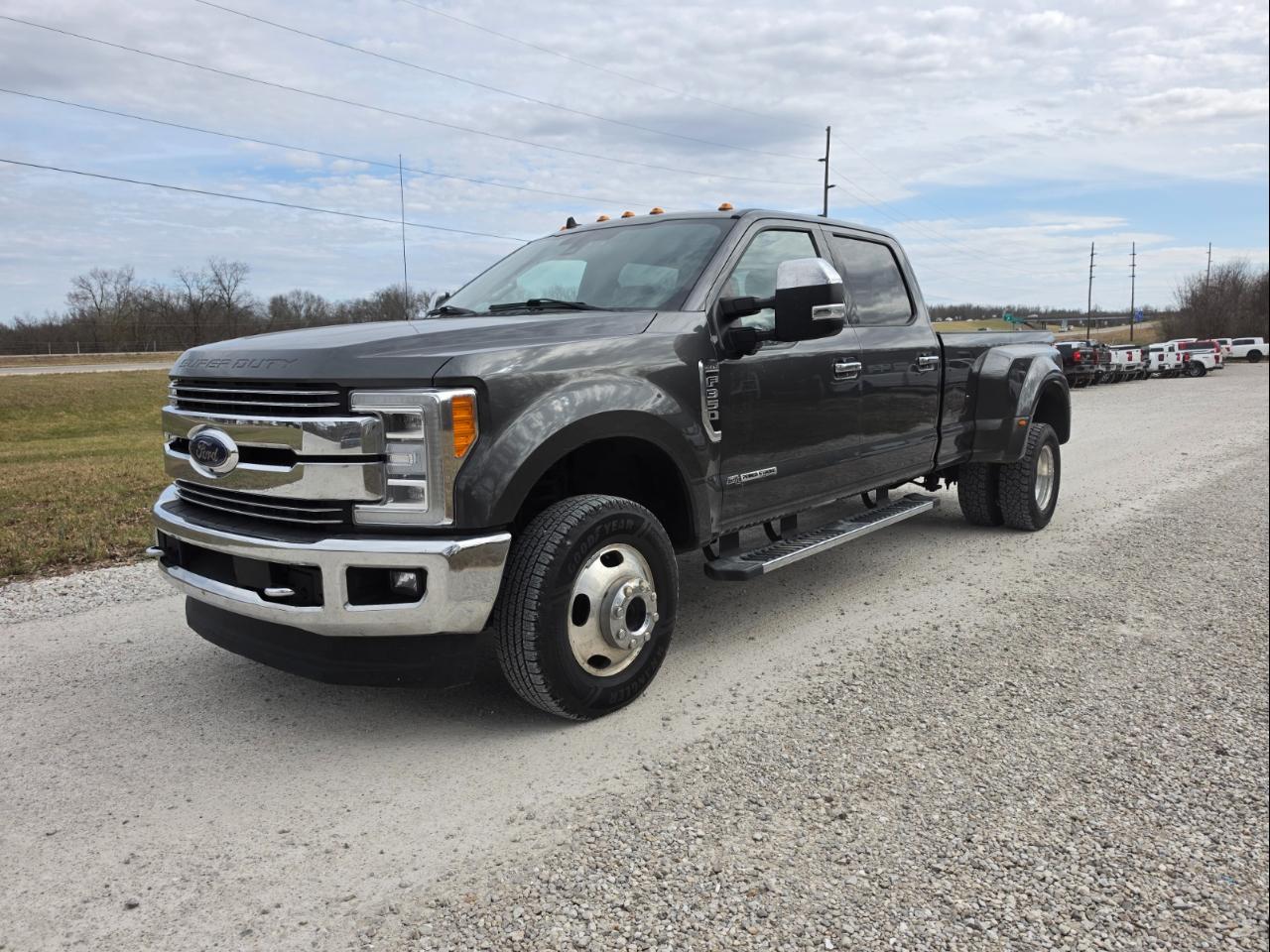 2019 Ford F-350 SD Lariat Crew Cab LWB DRW 4WD