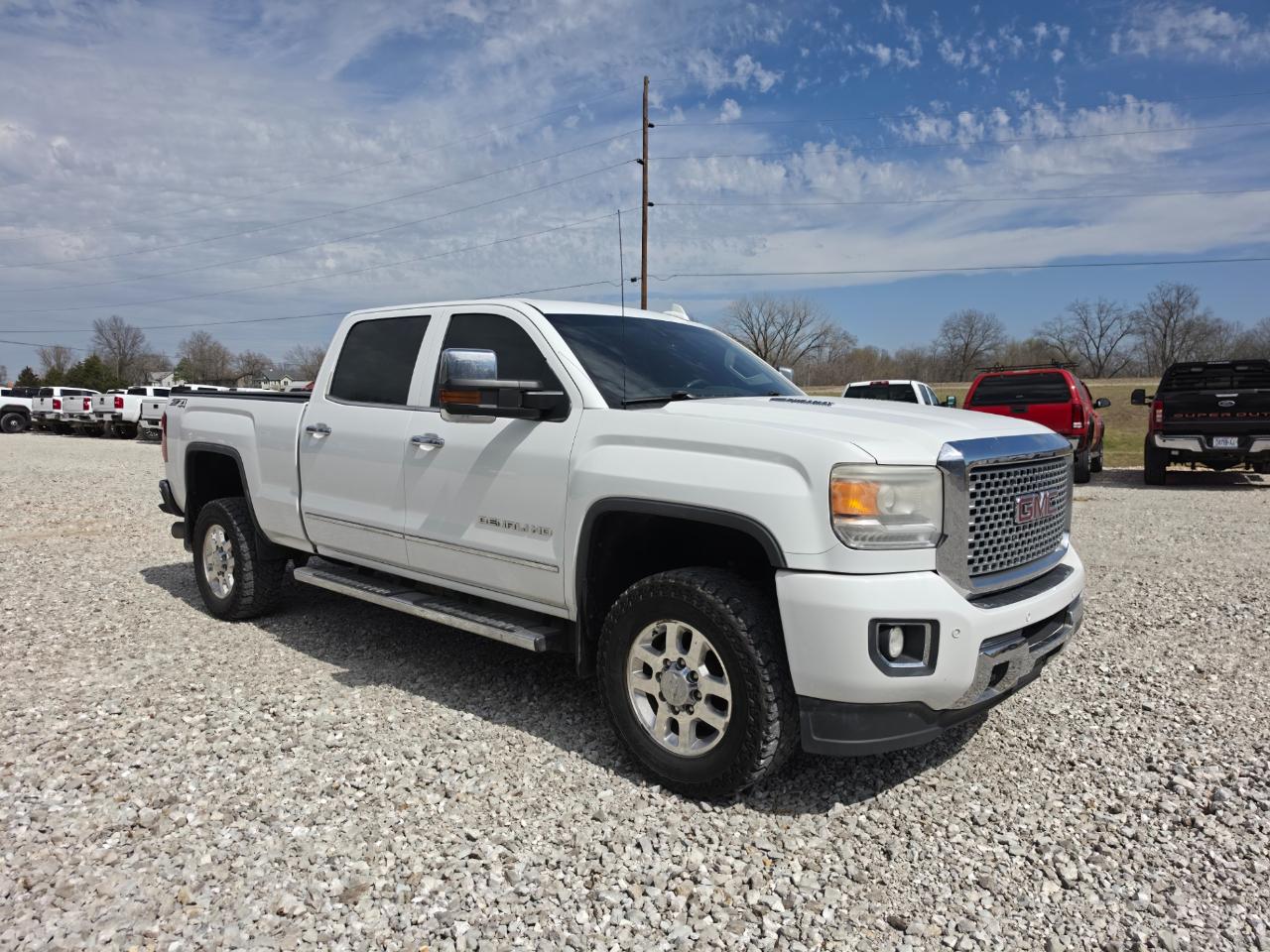 GMC Sierra 2500HD Denali Crew Cab 4WD 2015