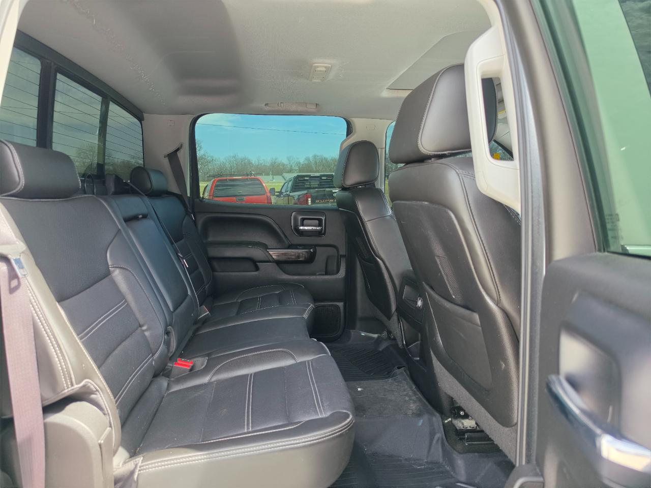 GMC Sierra 2500HD Denali Crew Cab 4WD 2015