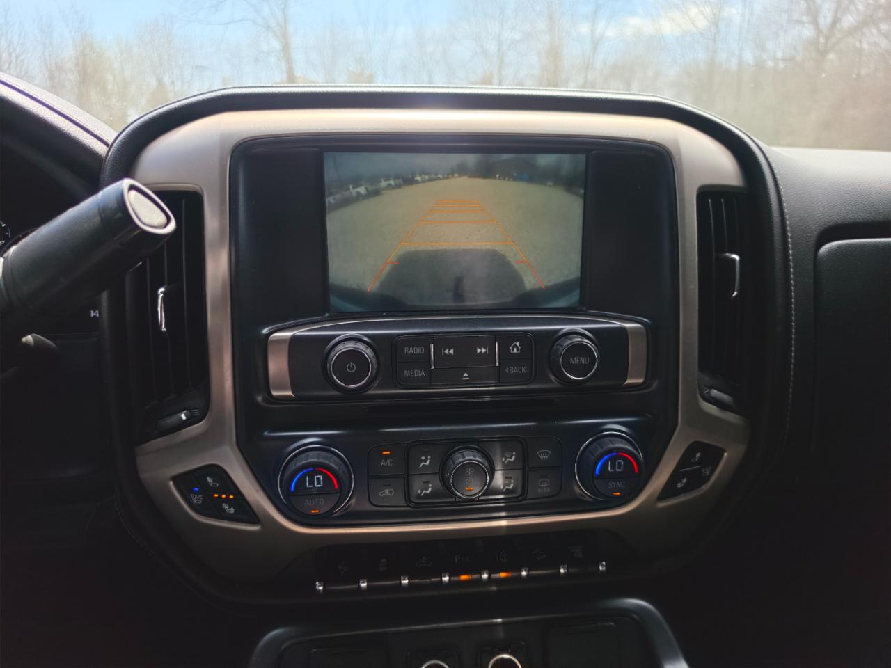 GMC Sierra 2500HD Denali Crew Cab 4WD 2015