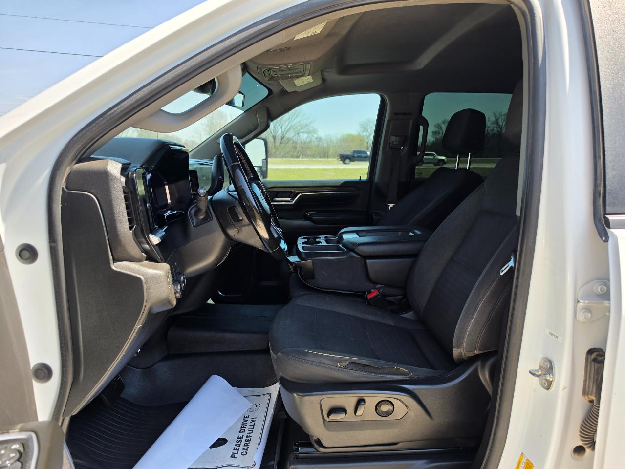 Chevrolet Silverado 2500HD LT Crew Cab 4WD 2024